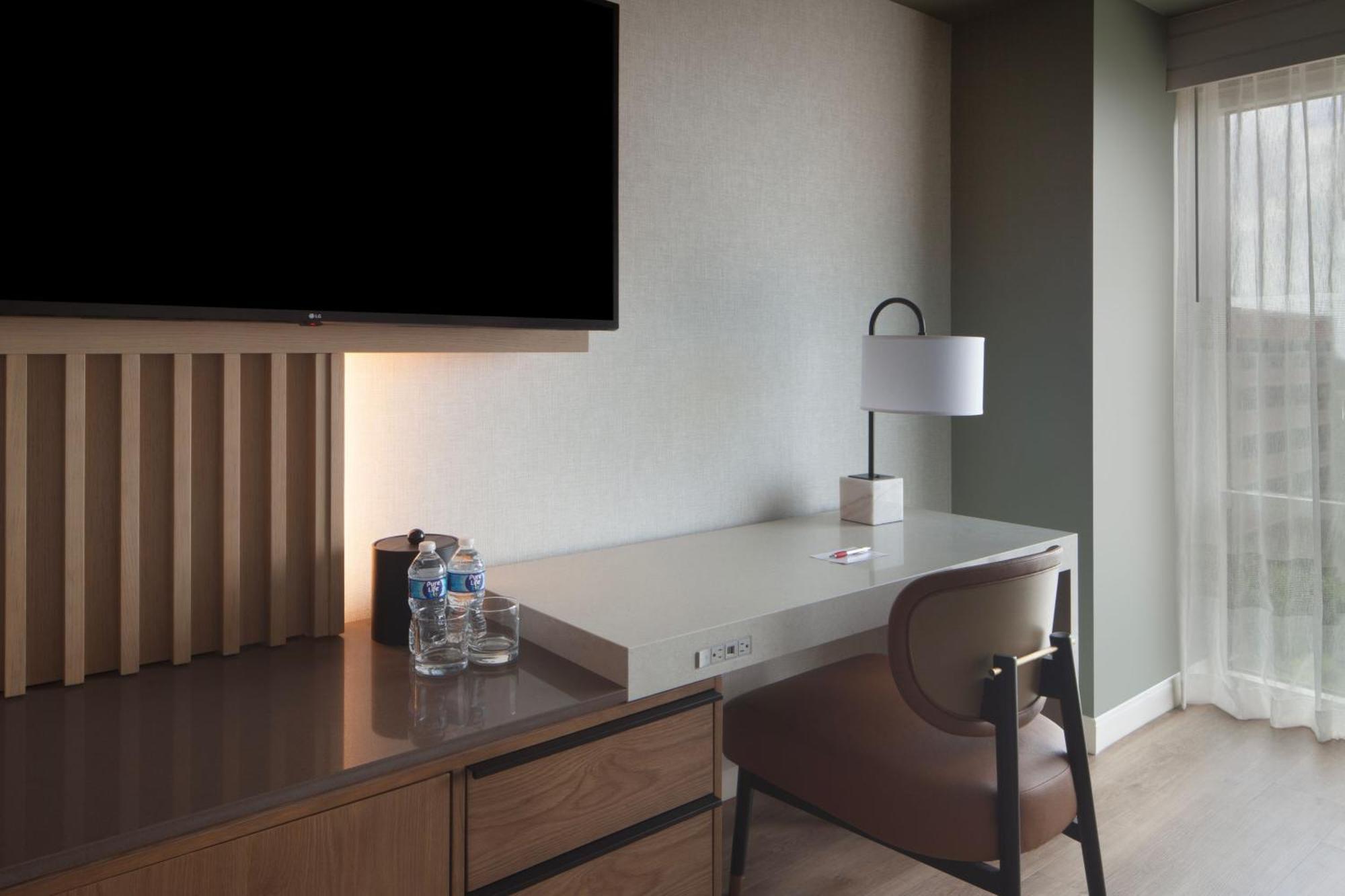 Houston Marriott Sugar Land Hotel Exterior photo